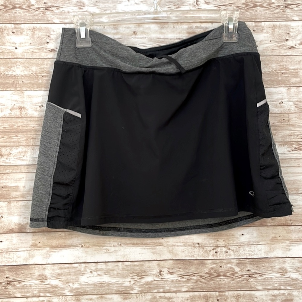 Women’s tennis skort, size 10